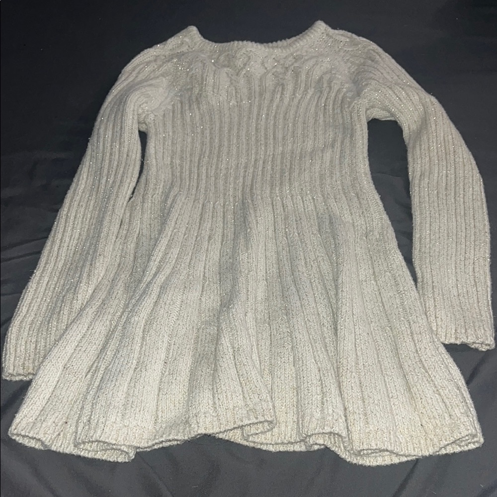 Elegant Gray Formal Dress with Ribbed Knit Pattern